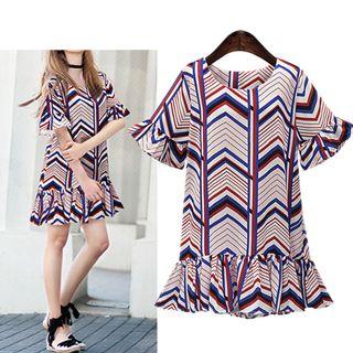 Chevron Ruffle Hem Short-sleeve Dress