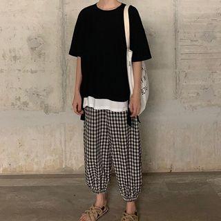 Mock Two-piece Elbow-sleeve T-shirt / Checked Cropped Harem Pants