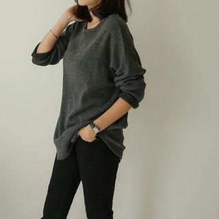 Drop-shoulder Round-hem Top