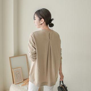 Round-neck Pintuck-back Pullover