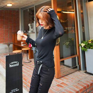 Plain Crew-neck Top
