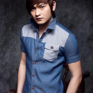 Short-sleeve Denim-paneled Shirt