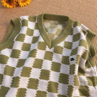 V-neck Check Knit Vest Green - One Size