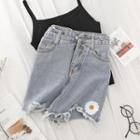 Knit Cropped Camisole Top / Flower Applique Distressed Denim Shorts