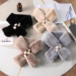 Checkered Panel Fluffy Scarf
