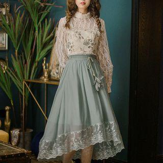 Floral Embroidered Cropped Camisole Top / Midi Skirt