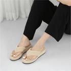 Textured Platform Flip-flops