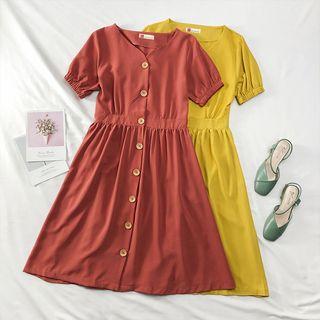 Short-sleeved V-neck Shirtdress