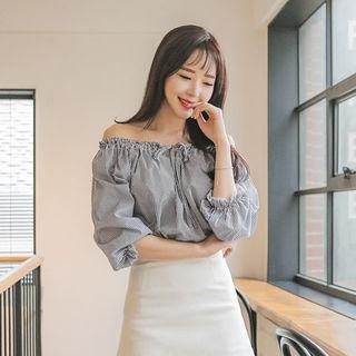 Off-shoulder Puff-sleeve Striped Top