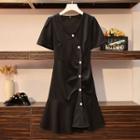 Single-breasted V-neck Short-sleeve A-line Dress