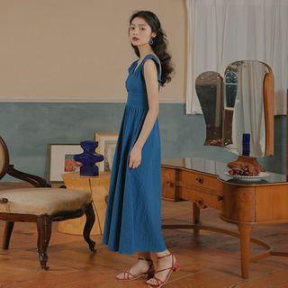 Open-back Sleeveless Maxi A-line Dress
