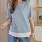Layered-hem Slit-side T-shirt