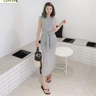 Sleeveless Tie-waist Maxi Knit Dress