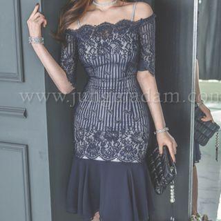 Short-sleeve Off-shoulder Mermaid Lace Dress