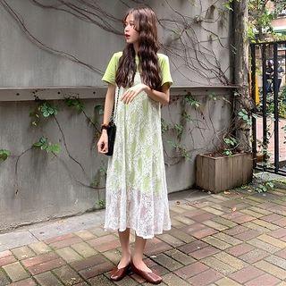 Set: Short-sleeve T-shirt Dress + Midi Lace Dress