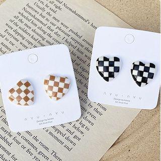 Heart Black & White Stud Earring