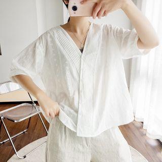 Elbow-sleeve V-neck Shirt White - One Size