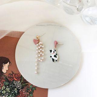 Cat Faux Pearl Asymmetrical Fringed Earring