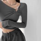 Neckline-details Skinny Crop T-shirt