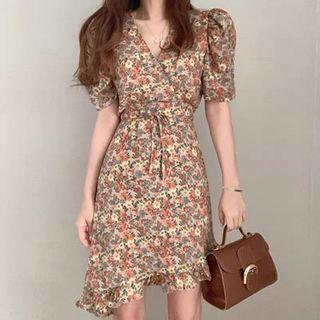 Puff-sleeve V-neck Floral Drawstring Dress