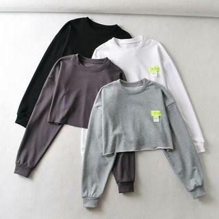 Cropped Applique Sweatshirt