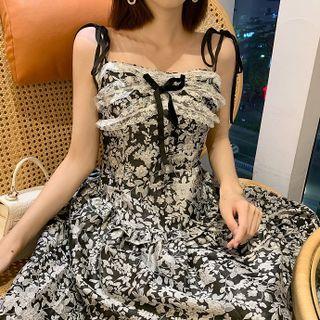 Spaghetti-strap Ruffled Trim Lace Panel Floral Lace-up Dress