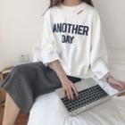 Distressed Lettering Loose-fit Short-sleeve T-shirt