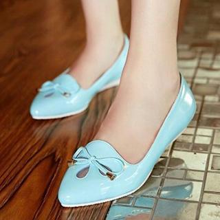 Bow Perforated Flats