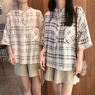 Elbow-sleeve Plaid Blouse / Wide Leg Shorts