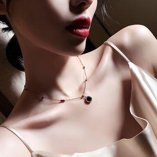 Alloy Disc Pendant Choker Gold - One Size