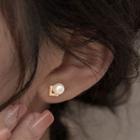 V Shape Sterling Silver Freshwater Pearl Earring
