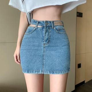 Short-sleeve Lettering Cropped T-shirt / High-waist Cut-out Denim Skirt