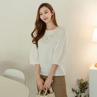 Balloon-sleeve Pintuck Top