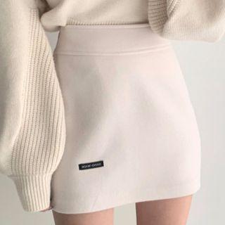 Puff-sleeve V-neck Cropped Sweater