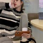 Contrast Stripe Sweater Black & White - One Size