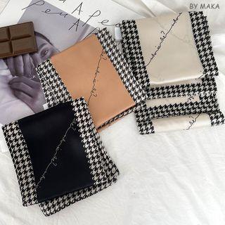 Lettering Houndstooth Scarf