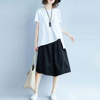 Set : Asymmetrical Plain Short-sleeve T Shirt + Semi Wide-leg Skort
