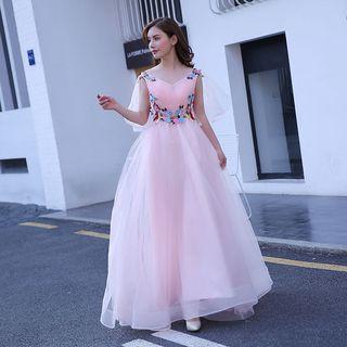 Floral Embroidered Sleeveless Ball Gown