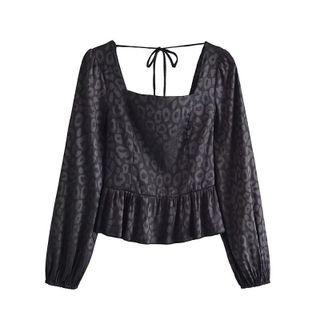 Long-sleeve Square-neck Leopard Print Crop Top