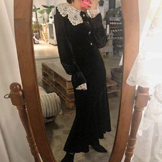 Ruffle-hem Velvet Long Skirt Black - One Size