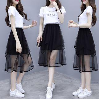 Set: Lettering Short-sleeve T-shirt + Mesh Overlay A-line Skirt