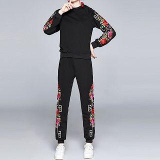 Set: Floral Embroidered Pullover + Sweatpants