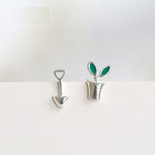 Plant Earring