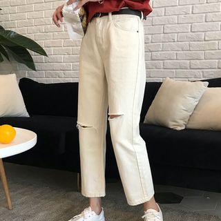 Ripped Straight Cut Jeans With Belt