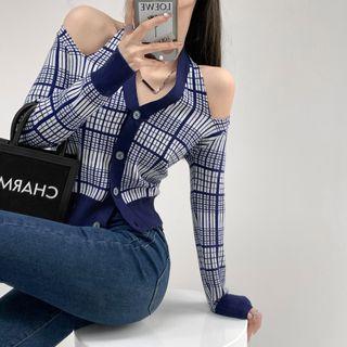 Cutout-shoulder Button-up Halter Top