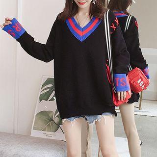 Lace-up Lettering V-neck Sweater