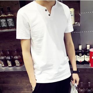 Short-sleeve Notch Neck T-shirt