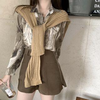 Long Sleeve Printed Shirt / Ribbed Knit Shawl / A-line Shorts