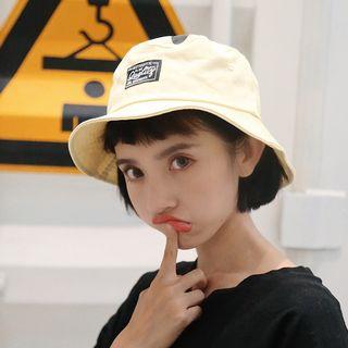 Letter Tag Smiley Face Print Bucket Hat