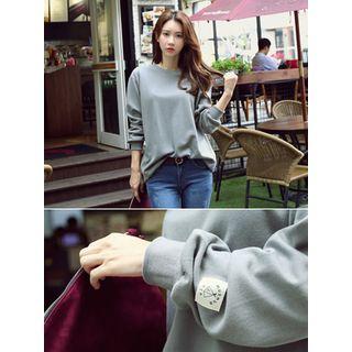 Round-neck Plain Pullover